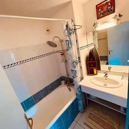 Spacieux Climatise Dernier Etage Ref Nautic 46 Apartament